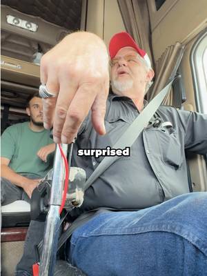 @Robert Boblitt can do anything while driving a truck 🚛🔥 @BlueCollarRejectz 