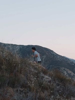 The past few months have been some of the hardest I've had as a runner. I was dealing with multiple injuries on both legs that just didn't seem to get better. There were honestly moments where I wondered if I'd ever get back to running. I just want to thank @The Feed for reaching out during one of my lowest points and letting me try a bunch of their recovery products.  I realized I had already been using a lot of them before I even knew they were from The Feed. Recovery isn't linear, but after months of rebuilding, I can finally say I'm back.