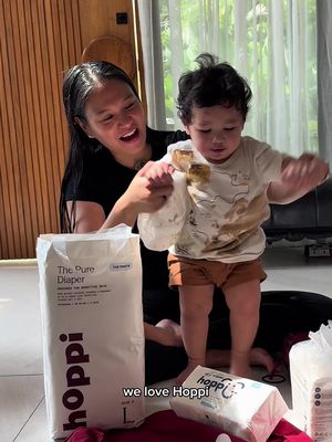 Introducing the 𝐇𝐨𝐩𝐩𝐢 𝐍𝐞𝐰 𝐘𝐨𝐫𝐤 𝐂𝐨𝐥𝐥𝐞𝐜𝐭𝐢𝐨𝐧 🗽👶🏻designed for little explorers and made for parents who are always on the move🤍 Ultra-soft. Skin-loving. Built for every adventure, from morning errands to bedtime cuddles. Welcome to a new standard of comfort. 🤍 #HoppiNewYorkEdition #HoppiPH @Hoppi Philippines 
