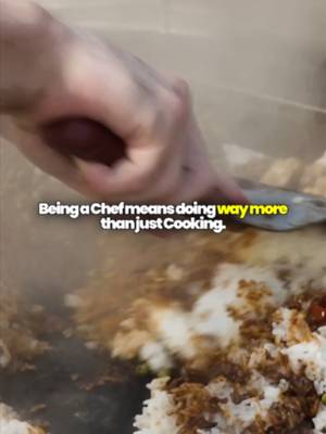 People see the beautiful plate, but they don’t see the 3 hours of prep, the endless dishwashing, and the mental math running in our heads 😭  Cooking is literally 10% of the job—the rest is pure chaos and survival. Respect all chefs! 🙌 #bowlsofrice #respects #chefs #multitasker