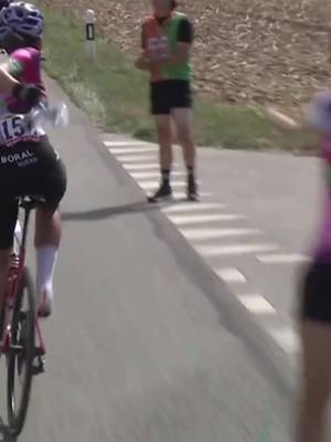 1️⃣2️⃣3️⃣🙅‍♀️ Getting hold of a bottle isn't always easy... #TourDeFrance #TDFF2026 #WatchTheFemmes #SportsTikTok 