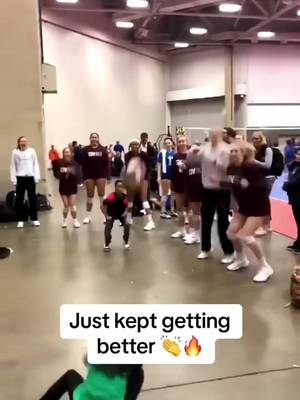 The crowd reactions were everything 🔥 (via aerielledwards/IG)  #volleyball #kids #wholesome #support #sports 