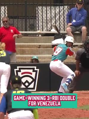 The go-ahead 3-RBI double leads Venezuela over Australia!