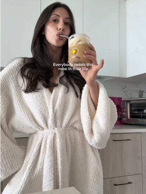 I will not shut up about it I’m obsessed. #robe #comfy #robe #cozy #pjs 