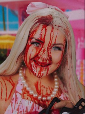 BARBIE'S CHANGED! 🩷 This audio has been popping up on my feed a lot lately so obviously I had to do something creepy with it 🙂‍↕️ Apologies to @mattel 🫶🏻 #sfxmakeup #cosplay #barbie #shorthorror #fyp 