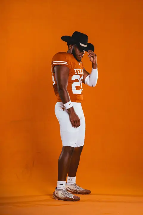 Giddy up🤘🏾#fyp #CollegeFootball #mediaday #texasfootball 