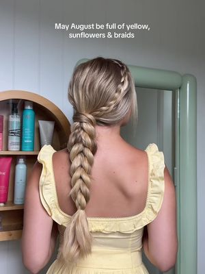 One of my favorite months 🌻 #fallhair #fallhairtrends #braidedhairstyles #dragonbraid #updohairstyle 