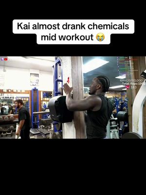 Bro I’m dead 😭 @Kai Cenat #kaicenat #diamondgym #workout #gym 