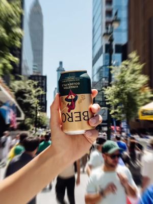 Taking #BERO through Spider-Man’s New York 🕸️❤️ #TomHolland #spiderman #brandnewday 