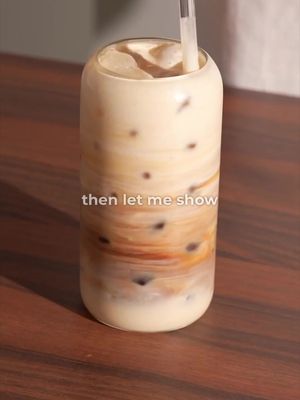 Easy Iced Coffee Recipes 🤎☕️ Slated Honey Cinnamon Blend 🍯 - add to a blender: * ice cubes * 4 oz / 120 ml of you milk of choice  * double shot of espresso * 1 tbsp of honey * few dashes of cinnamon * pinch of salt - blend till smooth - pour into a glass - optionally garnish with more cinnamon + salt That’s it. Enjoy! 😁 Banana Bread Latte 🍌🤎 - to a blender add: * 5oz milk of choice * 1 ripe banana  * double espresso * fine cookie crumble (or cookie butter) * cinnamon * 1 tsp vanilla bean paste * 1 (or 2) tsp of brown sugar * pinch of salt - blend for 2 cycle (2 min) - pour over ice in your serving glass Ready to Enjoy! 🙌🏽 Natural Date Caramel 😍 - 10 dates  - 150 ml/ 5 oz of hot water over it - pinch of salt * soak 5 min - blend until smooth (1-2 min) (Stored it in the fridge for 4 days in a closed container but it usually doesn’t even last that long)  Have fun with it! 😁 #homebarista #icedcoffee #icedlatte 