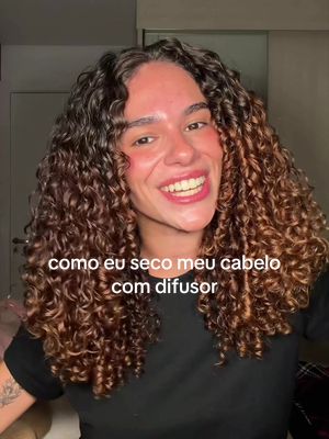 eu ♥️ secador  . #cabelocacheado #finalizaçãocachos #difusor #cachos #finalizacao