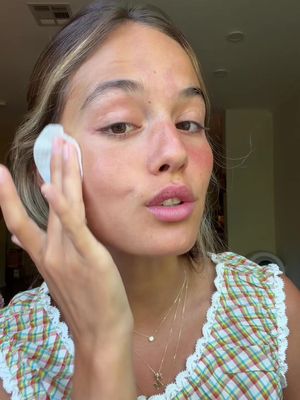 Skincare ISSSS the makeup this summer! Brightening Peel Pads from @Pacifica now available at Walmart #PacificaPartner
