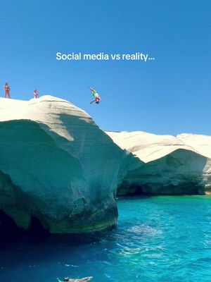 I survived the moon beach in Milos….  so much more respect for my little brother who fearlessly and gracefully flies off cliffs like this 😅 📍Sarakiniko, Milos, Greece #milosgreece #sarakiniko #moonbeach #milosisland #cliffjump 