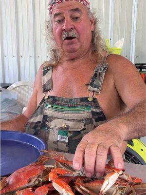 How I Peel Crabs! #fyp #crab  