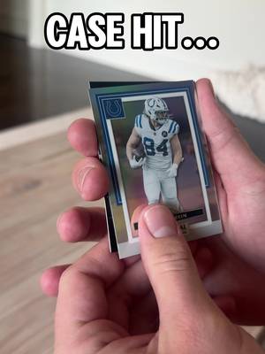Hit an insane case hit out of the national exclusive box!!!  #sportscards #trending #topps 