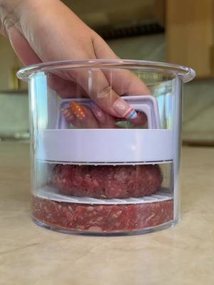 🔗In Bio! Burger Patty Maker 🍔🤍 #amazonhome #amazonkitchen #kitchengadget #mealprepmadeeasy #burgerpatty 