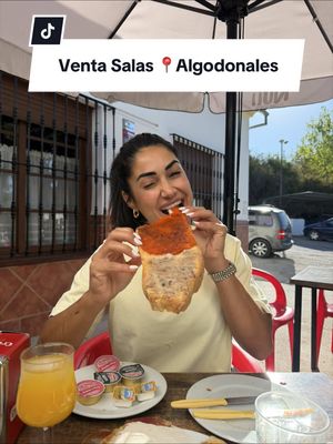 Maravilla de desayuno hoy!!! 🔝🥖☕️ A 1h30 de Sevilla en 📍Algodonales encuentras este magnífico desayuno! 🍳  TOSTADA DE PAN XXL  Zurrapa y Manteca 100% casera #algodonales #sevilla #desayunos #ventasalas #cadiz 