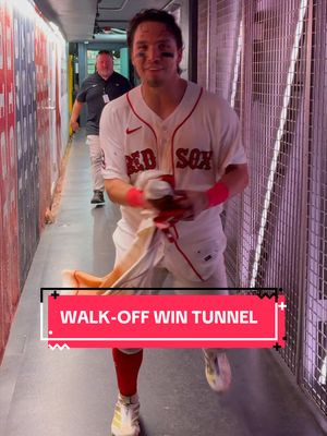 WHAT. A. NIGHT. #redsox #MLB #baseball #walkoff #fenwaypark 