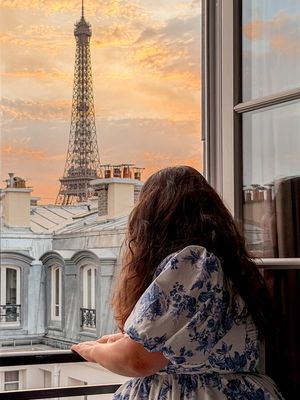 Paris is always a good idea 🇫🇷 From morning views of the Eiffel Tower to strolling along the Seine and discovering beautiful corners of the city, Paris is one of those destinations I never get tired of visiting. This time, I travelled with Eurostar Premier, making the journey from London to Paris feel like part of the trip itself. With spacious seating, a delicious meal served at your seat and a seamless city-centre to city-centre journey, it’s one of the easiest ways to reach the French capital. Whether you’re planning a weekend getaway or a longer city break, Paris always delivers. Save this reel for your next trip and let me know your favourite spot in the city below. a d @eurostar  … #summerinparis #visitparis #eurostar 