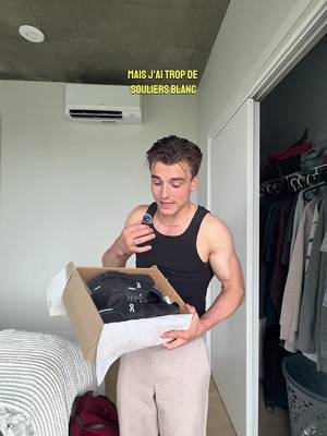 #pub Mes nouveaux sneakers pour l’été Confortables, simples et prêts à me suivre partout Merci @Brownsshoes ! Dispo en ligne et en magasin!