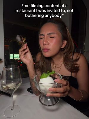 kinda insane that people feel comfortable to heckle at someone just doing their job and minding our own business. It costs nothing to mind YOUR own business and enjoy your meal. We weren’t bothering anyone and made sure we weren’t filming anyone. #contentcreator #content #creator #contentcreatorlife #contentcreatorproblems 