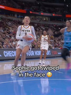 These angles of Dijonai Carrington’s flagrant 2 on Sophie Cunningham. 😳 (@WNBA) #WNBA #basketball #bball #fever #sky 
