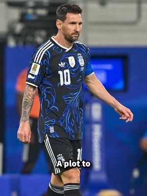 A plot to 𝐀𝐒𝐒𝐀𝐒𝐒𝐈𝐍𝐀𝐓𝐄 Messi during the World Cup has been revealed. 😱🇦🇷 #LeoMessi #Messi #Risingballers #WorldCup #Football 