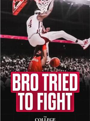 Posting one college basketball clip every day until the start of the season 🏀 When Arkansas beat No. 1 Auburn in 2022 and an Auburn player tried to fight Devo Davis after his late dunk but was blocked by the court storm 💀 #arkansas #woopig #basketball #cbb #collegebasketball 
