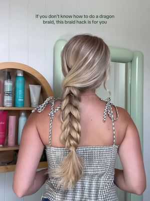 A dragon braid >>> #braidedhairstyles #braidhack #hairhack #dragonbraid #fallhair @Kérastase 