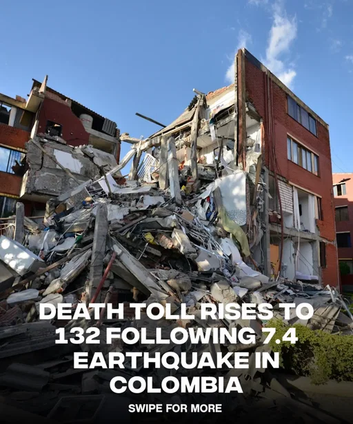 A 7.4-magnitude earthquake hit western Colombia, killing at least 132 people and injuring 570. Rescue teams are searching collapsed buildings for survivors, and the government has declared a national disaster and sent soldiers to help. The earthquake was felt as far as Bogotá and caused damage in several cities. In Pereira, 16 people trapped in cable cars for six hours were safely rescued. The death toll could rise as rescue efforts continue… 📸: GETTY #colombia #earthquake
