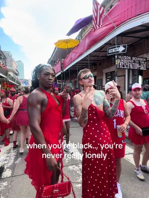 the first two girls were sweet asf & he was chill but sir who are you ? 😩 #nola #reddressrun #fyp  