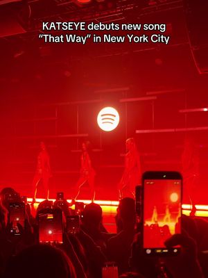 At #Spotify’s #KLUBKATSEYE event in New York City tonight, @KATSEYE med “That Way,” a new song off their third EP, ‘WILD.’ Hello, Daniela, Lara, Megan, & Yoonchae @Spotify 🫶 