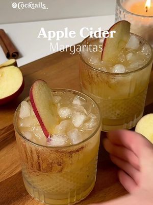We’re defrosting… 🍁✨🍎🍂 Ingredients: - 1.5 oz. tequila - .5 oz. triple sec - .5 oz. lime juice - 2 oz. apple cider - cinnamon sugar to rim the glass - red apple slice for garnish #apple #cider #applecider #margarita #fall 