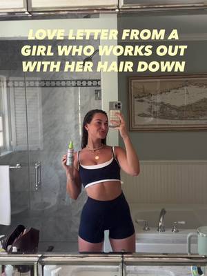 Workouts with my hair down forever & always thanks to @GARNIER Diamond Sleek !!!!!! #garnierpartner  #hairtok #hair #fitnessinstructor 