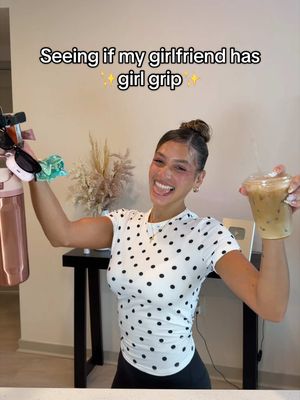 Girl grip is actually real 😳😂 #desandnaz #couples #relationshipgoals 