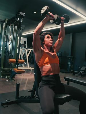 THE SHOULDER MOVE YOU’RE FORGETTING Add 3–4 sets of 10–12 reps as a warm-up OR throw it in at the end as a burner. Save this for your next shoulder day.