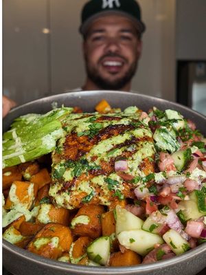 Sweet potato Salmon bowl 🍣🍠 #fyp #foryoupage #fypシ #fyyyyyyyyyyyyyyyy 