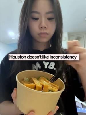 Houston, you shouldn't have to guess if today’s bowl is going to hit. A bowl that tastes different every time means there’s a kitchen without a real process. Great one day… off the next and the anxiety of not knowing which version is on the way. The sauce at Bowls of Rice is made from scratch every morning and tasted before service starts. The rice is rinsed every batch, every day. The protein is marinated overnight in a sauce built specifically for it. Consistency is built into the process before a single order goes out. Every day! In Houston? Order at bowlsofrice.com.#bowlsofrice #houstonfoodie #consistency