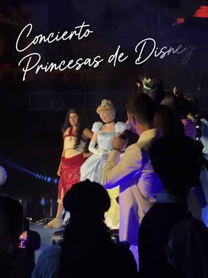 The Disney Ultimate Princess Concert 🥹✨👸🏻 jamás me imaginé presenciar en el parque de Disney cantar a todas las princesas en una noche. Brandy, Paige O’Hara, Susan Egan, Jodi Benson, Halle Bailey, Auli’i Cravalho, Catherine Laga’aia, Lea Salonga, Judy Kuhn y Anika Nuni Rose 🩷