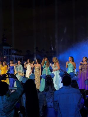 Ever wonder what it would sound like if every Disney Princess sang together in harmony? Wonder no more... ✨ #D23 @disneyd23
