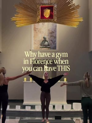 Workout and then a massage without leaving the building 5 min from the Duomo. Welcome to Florence's first holistic wellness club 🫶 #studyabroadfall2026 #florencestudyabroad #pilatesflorence #wellnessgirl #florenceitaly