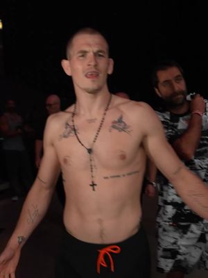 "É o meu momento" 🗣️ O Ian Garry mandou a letra após a última encarada com Islam Makhachev na pesagem do #UFC330! Assista ao vivo no @ParamountPlusBR neste sábado (15) a partir de 17h30 👊 #TikTokEsportes #UFC #MMA