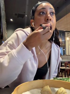 Forgot to post my Seattle frolicking adventures! Should I start an on the road eating series? Y’all really should see how I eat on the road 😂 #food 