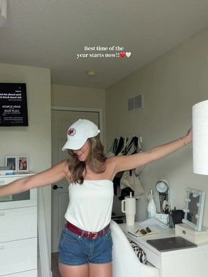 Chiefs kingdom forever! #chiefs #footballseason #nfl #gameday #redkingdom 