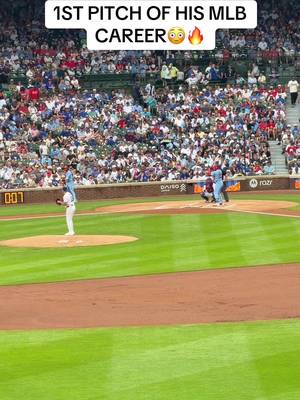 JOSHUA BAEZ ARE YOU SERIOUS. Welcome to the show kid #cardinals #cubs #MLB 