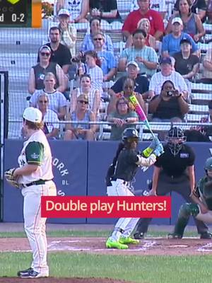And just like that, the @wpbl_hunters end the inning. 😳