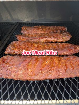 Not only can my man Joe Milton (AKA Joe Meat as Dak calls him) throw a football a mile, he also knows his way around a bbq pit. I had his ribs this past summer, and while at training camp last week, he showed me his technique for creating a mustard\hot sauce\seasoning slather to let the ribs marinate in. 🤯 These were so god the boys kept coming back for more. “Walk off” good!
