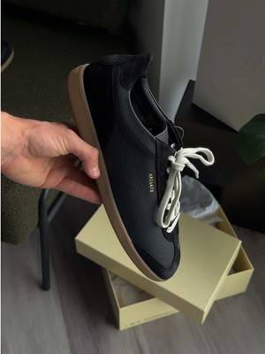 Unboxing - @Axel Arigato Zane Sneaker 🔍 A refined choice for any casual rotation.  AD |  #Axelarigato #ukstreetwear #ukfashion #streetwear #sneakerrotation  