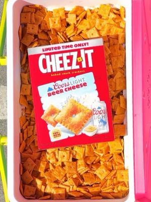 No tailgate cooler has ever been this beautiful, right @cheezit? #CoorsLight #CheezIt #BeerCheese #Tailgate
