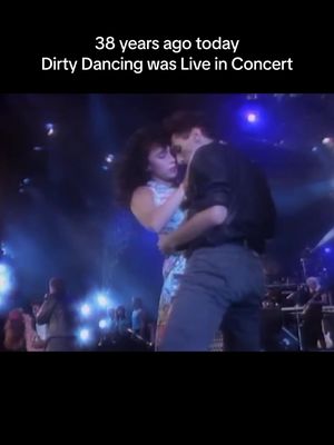 In 1988, Dirty Dancing Live in Concert was recorded at the Greek Theatre in Los Angeles 💃 🕺  Was anyone there?  #dirtydancing #timeofmylife #billmedley #JenniferWarnes 